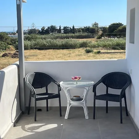 Paros Casa Costa Oro クリシ・アクティ