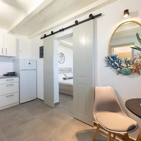 アパート Paros Casa Costa Oro