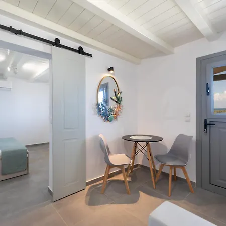 アパート Paros Casa Costa Oro *