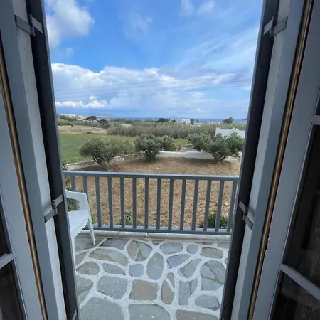 Paros Casa Costa Oro * クリシ・アクティ